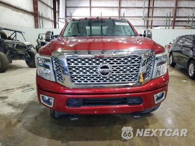 Piąte zdjęcie samochodu w środku: 2016 NISSAN TITAN XD PLATINUM RESERVE VIN:1N6BA1F40GN515712 - miniatura