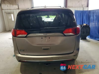 Zdjęcie 6 z 13 samochodu: 2017 CHRYSLER PACIFICA TOURING L VIN:2C4RC1BG4HR733698 - miniatura