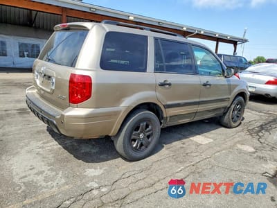 Trzecie zdjęcie samochodu z tyłu: 2005 HONDA PILOT EXL VIN:2HKYF18705H529046 - miniatura
