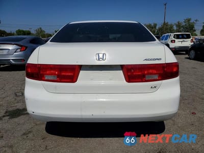 Zdjęcie 6 z 12 samochodu: 2005 HONDA ACCORD LX VIN:JHMCM56465C004888 - miniatura