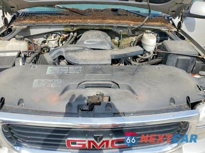 Zdjęcie 12 z 13 samochodu: 2005 GMC YUKON VIN:1GKEK13T45J193688 - miniatura
