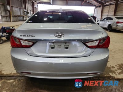 Zdjęcie 6 z 12 samochodu: 2012 HYUNDAI SONATA GLS VIN:5NPEB4AC5CH401583 - miniatura