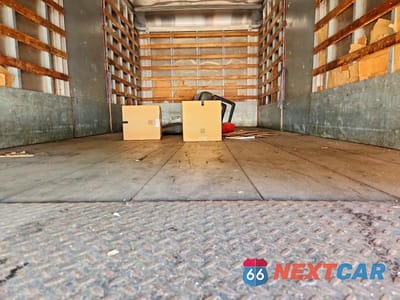 Zdjęcie 6 z 10 samochodu: 2014 INTERNATIONAL 4300 BOX TRUCK VIN:3HAMMAAN3EL766624 - miniatura