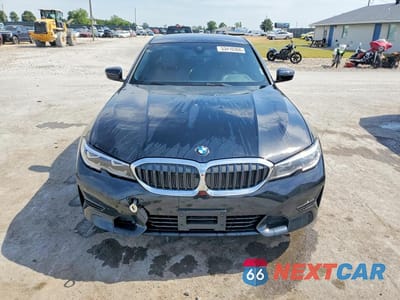 Piąte zdjęcie samochodu w środku: 2021 BMW 330XI VIN:3MW5R7J09M8C19910 - miniatura