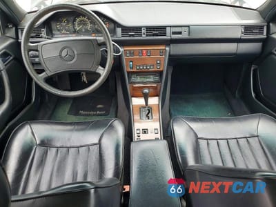 Zdjęcie 8 z 12 samochodu: 1987 MERCEDES-BENZ 300 E VIN:WDBEA30DXHA402295 - miniatura