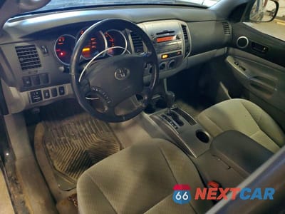 Zdjęcie 8 z 12 samochodu: 2010 TOYOTA TACOMA ACCESS CAB VIN:5TEUU4ENXAZ684252 - miniatura