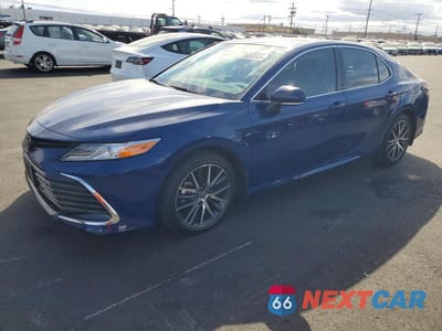 2024 TOYOTA CAMRY XLE 4T1F11AK6RU258621 - główne zdjęcie licytacji z USA - miniatura