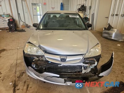 Piąte zdjęcie samochodu w środku: 2004 HONDA CIVIC LX VIN:2HGES16424H638690 - miniatura