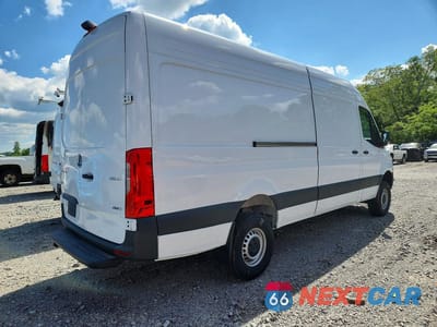 Trzecie zdjęcie samochodu z tyłu: 2025 MERCEDES-BENZ SPRINTER 2500 VIN:W1Y4NCVY4ST202906 - miniatura