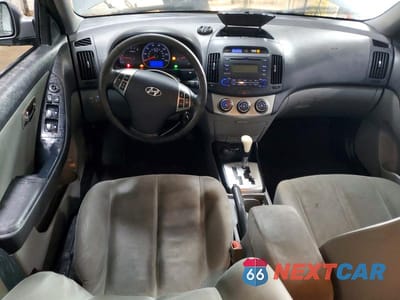 Zdjęcie 8 z 12 samochodu: 2010 HYUNDAI ELANTRA SE VIN:KMHDU4AD4AU981910 - miniatura