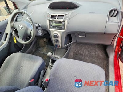 Zdjęcie 8 z 13 samochodu: 2009 TOYOTA YARIS BASE VIN:JTDJT903X95237279 - miniatura