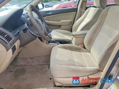 Zdjęcie 7 z 12 samochodu: 2003 HONDA ACCORD EX VIN:1HGCM56663A075019 - miniatura
