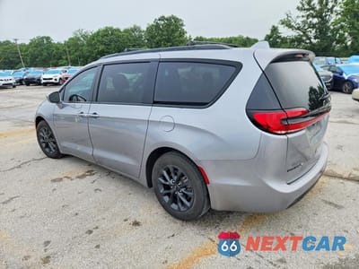 Drugie zdjęcie samochodu z przodu: 2021 CHRYSLER PACIFICA TOURING VIN:2C4RC1FG1MR572134 - miniatura