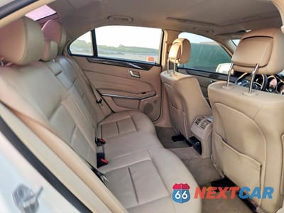 Zdjęcie 10 z 12 samochodu: 2014 MERCEDES-BENZ E 350 VIN:WDDHF5KB9EB025042 - miniatura