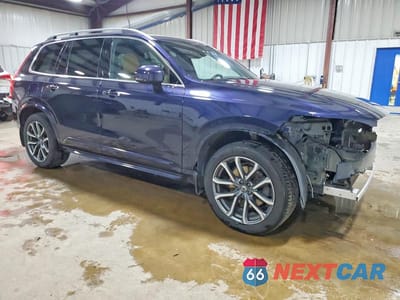 Czwarte zdjęcie samochodu z boku: 2017 VOLVO XC90 T6 VIN:YV4A22PK9H1157790 - miniatura