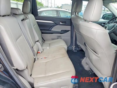 Zdjęcie 11 z 13 samochodu: 2017 TOYOTA HIGHLANDER XLE VIN:5TDKZRFH9HS519508 - miniatura