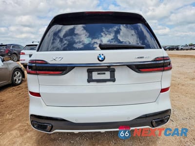 Zdjęcie 6 z 12 samochodu: 2026 BMW X7 XDRIVE40I VIN:5UX23EM03T9218133 - miniatura