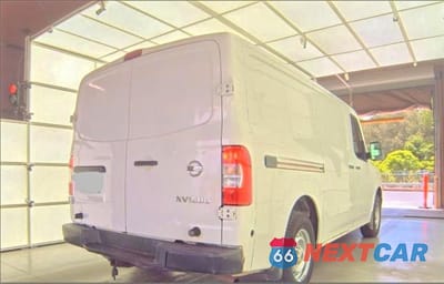 Czwarte zdjęcie samochodu z boku: 2016 NISSAN NV 1500 S VIN:1N6BF0KM1GN811999 - miniatura