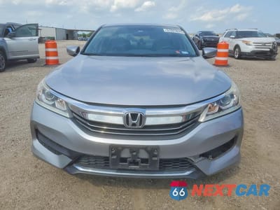 Piąte zdjęcie samochodu w środku: 2016 HONDA ACCORD LX VIN:1HGCR2F33GA188194 - miniatura