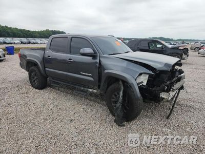Czwarte zdjęcie samochodu z boku: 2023 TOYOTA TACOMA SR5 V6 VIN:3TMCZ5AN7PM610706 - miniatura
