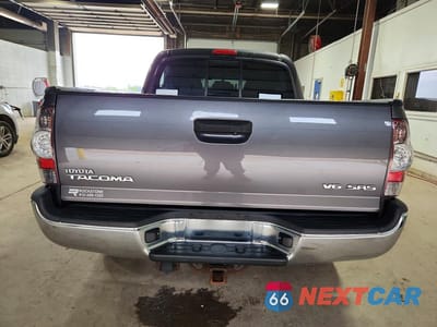 Zdjęcie 6 z 12 samochodu: 2011 TOYOTA TACOMA DOUBLE CAB VIN:3TMLU4EN0BM064472 - miniatura
