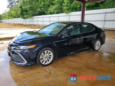 2022 TOYOTA CAMRY LE 4T1C11AK6NU671541 - główne zdjęcie licytacji z USA - miniatura