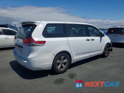 Trzecie zdjęcie samochodu z tyłu: 2013 TOYOTA SIENNA L 7-PASSENGER VIN:5TDZK3DC9DS323411 - miniatura