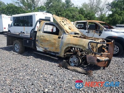 Czwarte zdjęcie samochodu z boku: 2023 GMC SIERRA K2500 HEAVY DUTY VIN:1GT39LE73PF231900 - miniatura
