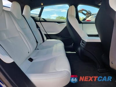 Zdjęcie 10 z 12 samochodu: 2018 TESLA MODEL S VIN:5YJSA1E20JF243493 - miniatura