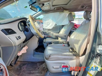 Zdjęcie 7 z 13 samochodu: 2014 TOYOTA SIENNA XLE 8-PASSENGER VIN:5TDYK3DC2ES504380 - miniatura