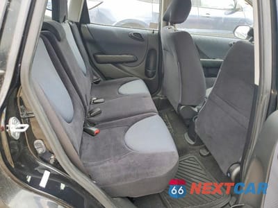 Zdjęcie 10 z 12 samochodu: 2007 HONDA FIT S VIN:JHMGD38687S016487 - miniatura