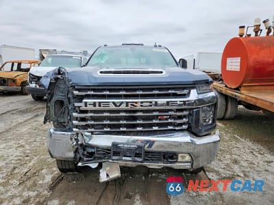 Piąte zdjęcie samochodu w środku: 2020 CHEVROLET SILVERADO K3500 LTZ VIN:1GC4YUEY7LF134103 - miniatura