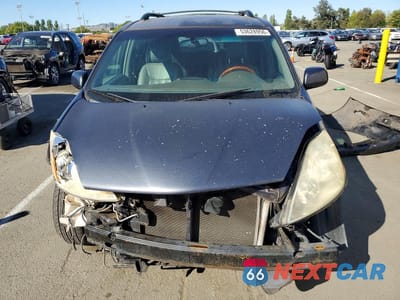 Piąte zdjęcie samochodu w środku: 2006 TOYOTA SIENNA VAN 2WD VIN:5TDBA22C76S073557 - miniatura