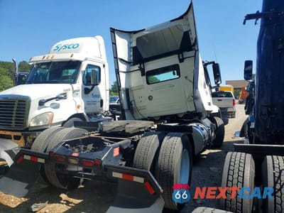 Czwarte zdjęcie samochodu z boku: 2025 VOLVO VNR SEMI TRUCK VIN:4V4W39EG1SN670646 - miniatura