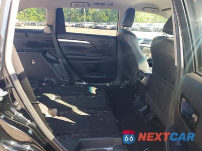 Zdjęcie 11 z 13 samochodu: 2017 TOYOTA HIGHLANDER LE PLUS VIN:5TDBZRFH0HS420043 - miniatura