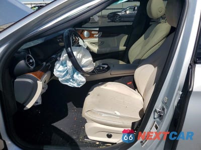 Zdjęcie 7 z 12 samochodu: 2019 MERCEDES-BENZ E 450 4MATIC VIN:WDDZF6JB8KA571604 - miniatura