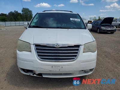 Piąte zdjęcie samochodu w środku: 2010 CHRYSLER TOWN & COUNTRY TOURING VIN:2A4RR5D15AR108595 - miniatura