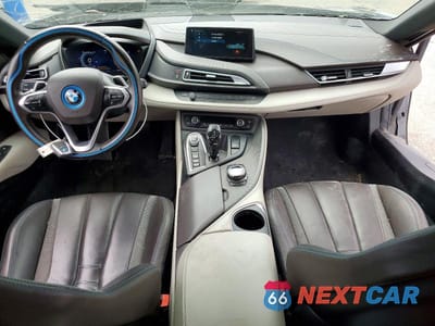 Zdjęcie 8 z 12 samochodu: 2020 BMW I8 VIN:WBY2Z4C00L7F60776 - miniatura