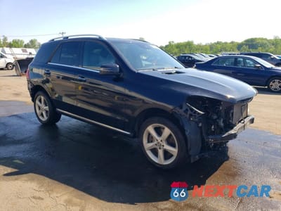 Czwarte zdjęcie samochodu z boku: 2019 MERCEDES-BENZ GLE 400 4MATIC VIN:4JGDA5GB6KB215761 - miniatura