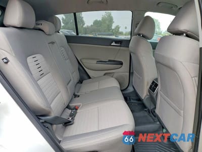 Zdjęcie 11 z 13 samochodu: 2017 KIA SPORTAGE LX VIN:KNDPM3AC8H7123156 - miniatura
