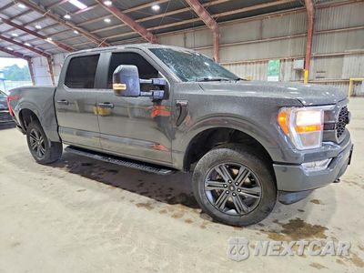 Czwarte zdjęcie samochodu z boku: 2021 FORD F150 SUPERCREW VIN:1FTFW1E86MKD79707 - miniatura