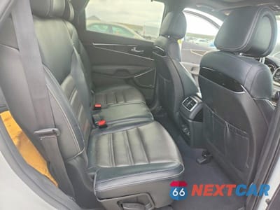 Zdjęcie 11 z 13 samochodu: 2016 KIA SORENTO SX LIMITED V6 VIN:5XYPKDA54GG084824 - miniatura