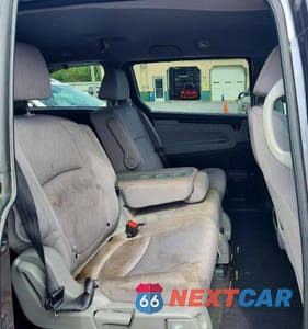 Zdjęcie 11 z 13 samochodu: 2018 HONDA ODYSSEY EX VIN:5FNRL6H5XJB076930 - miniatura
