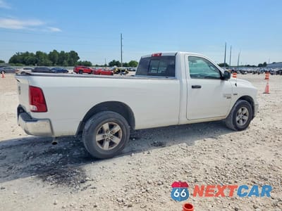 Trzecie zdjęcie samochodu z tyłu: 2019 RAM 1500 CLASSIC TRADESMAN VIN:3C6JR6DT7KG674556 - miniatura