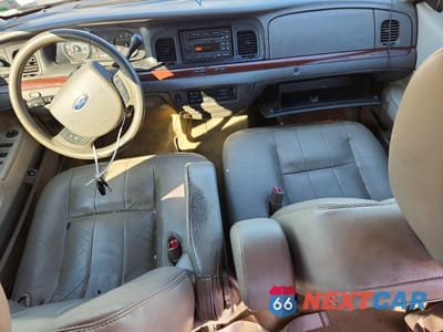 Zdjęcie 8 z 12 samochodu: 2011 FORD CROWN VICTORIA LX VIN:2FABP7EV3BX165939 - miniatura