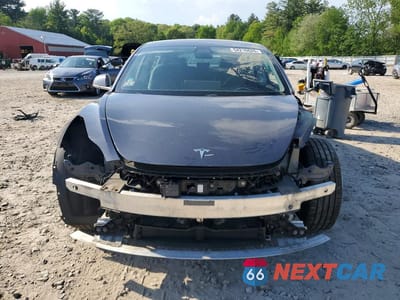 Piąte zdjęcie samochodu w środku: 2018 TESLA MODEL 3 VIN:5YJ3E1EA2JF059592 - miniatura