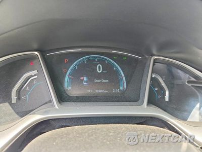 Zdjęcie 9 z 12 samochodu: 2017 HONDA CIVIC VIN:19XFC2F87HE047247 - miniatura