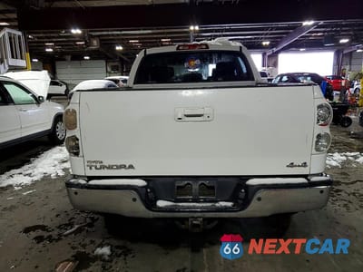 Zdjęcie 6 z 12 samochodu: 2010 TOYOTA TUNDRA CREWMAX SR5 VIN:5TFDM5F18AX003191 - miniatura
