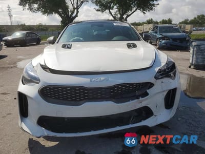 Piąte zdjęcie samochodu w środku: 2023 KIA STINGER GT LINE VIN:KNAE35LD8P6132680 - miniatura