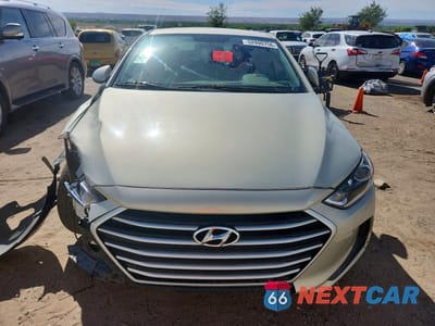 Piąte zdjęcie samochodu w środku: 2017 HYUNDAI ELANTRA SE VIN:5NPD84LF2HH200023 - miniatura